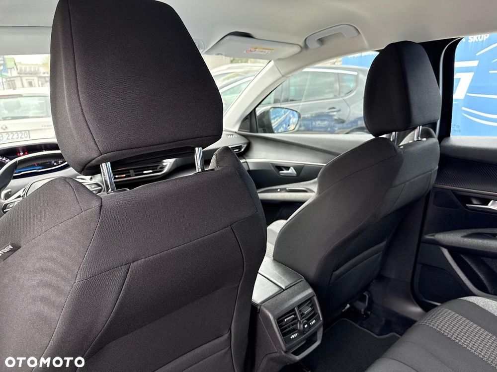 Peugeot 3008 1.2 PureTech GPF Active S&S EAT8 - 14