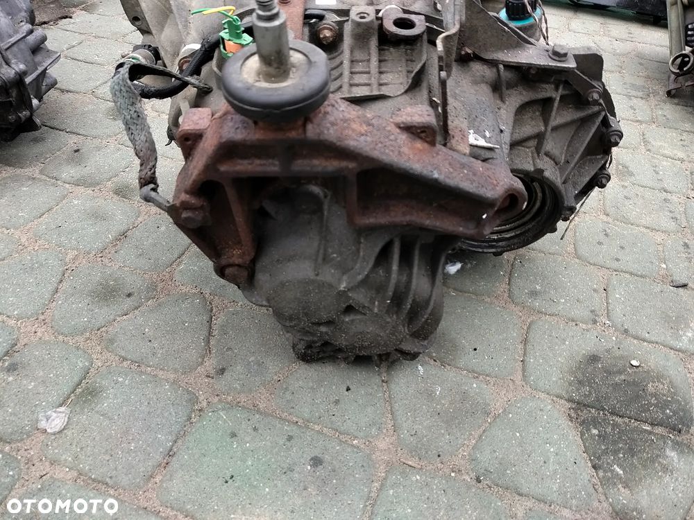 skrzynia biegów Master Movano 2.5 DCI PK5067 - 3
