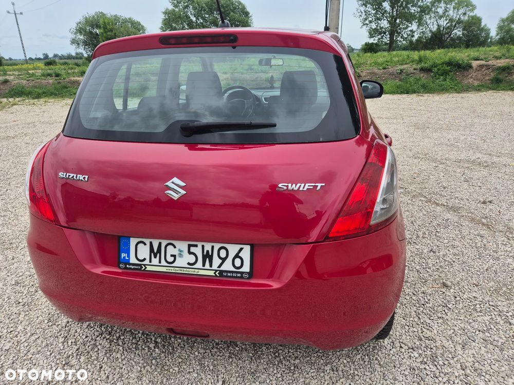 Suzuki Swift - 7