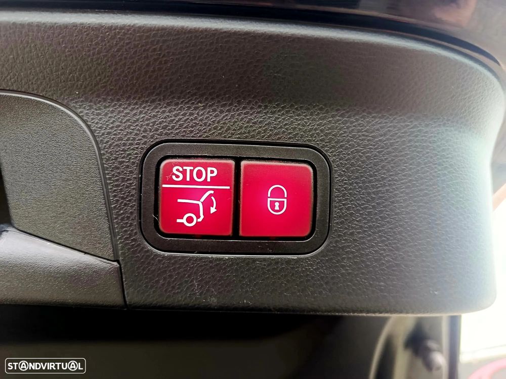 Mercedes-Benz GLC 250 d 4Matic 9G-TRONIC AMG Line - 19