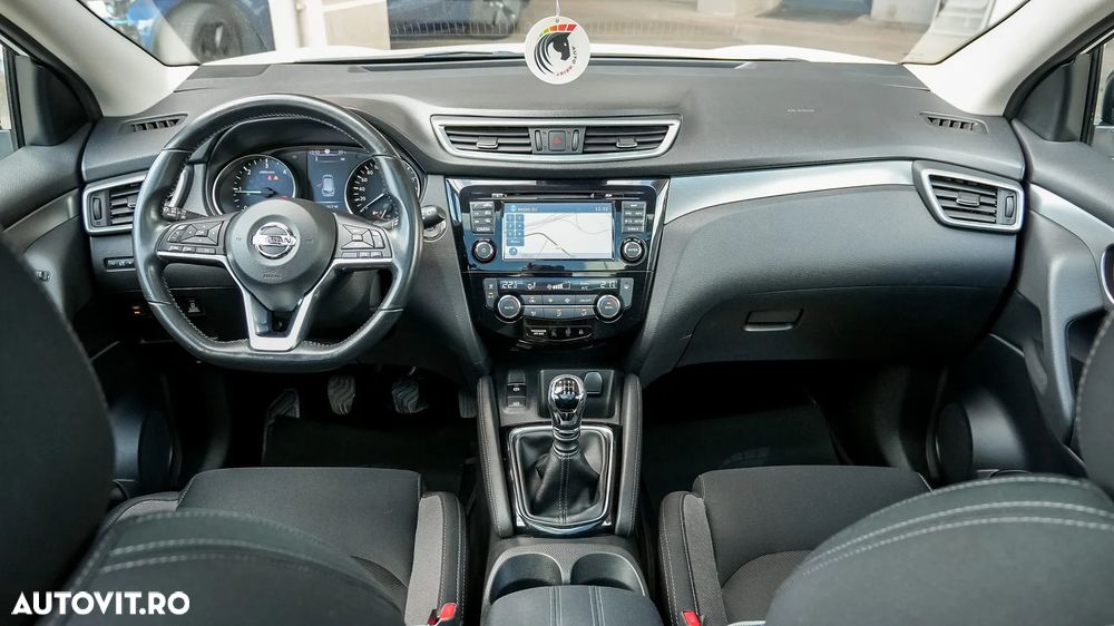 Nissan Qashqai 1.6 dCi DPF tekna - 10