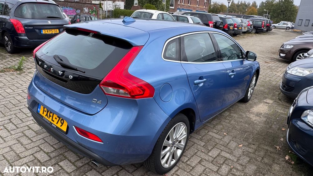 Volvo V60 D4 Ocean Race - 4