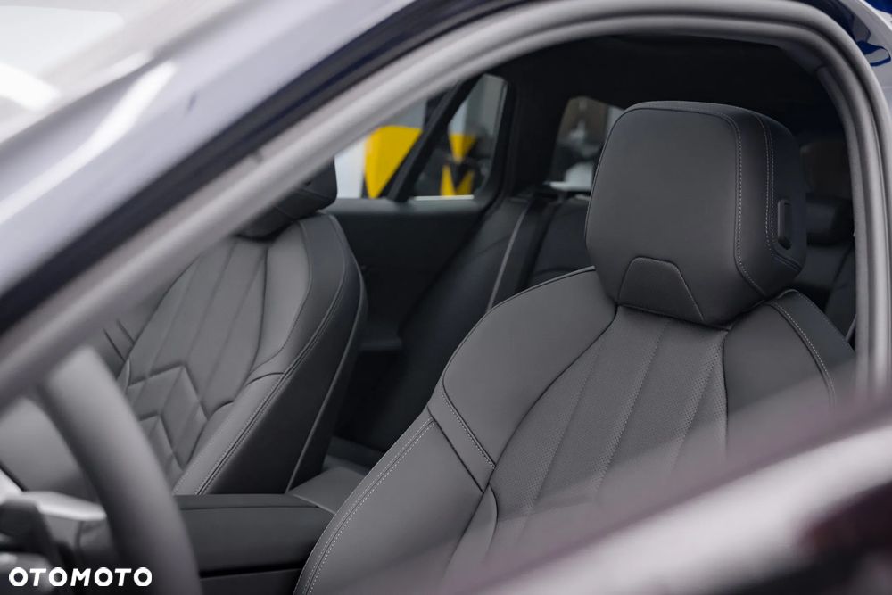 BMW Seria 5 540d xDrive mHEV M Sport - 27