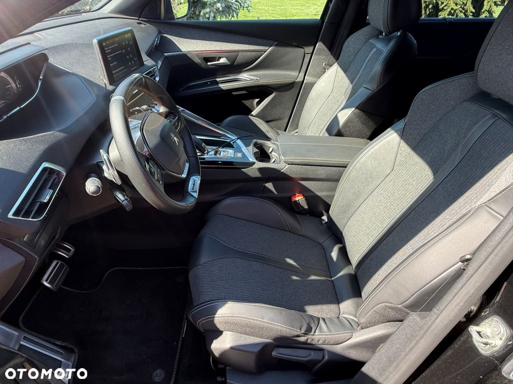 Peugeot 5008 PureTech 180 EAT8 Stop & Start GT - 21