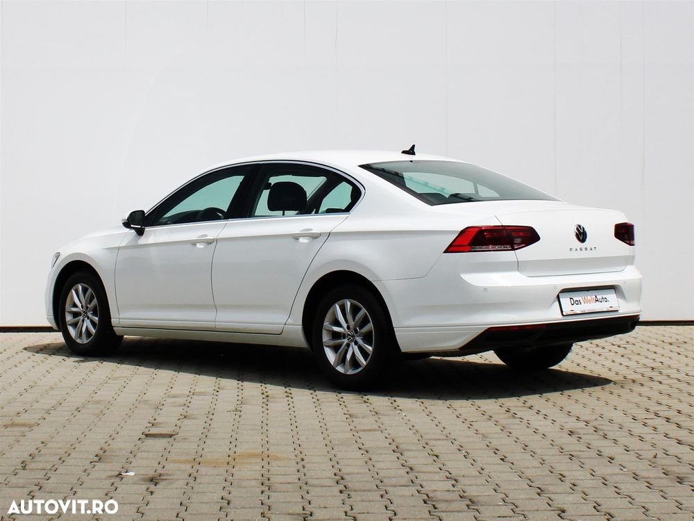 Volkswagen Passat 1.5 TSI ACT DSG Comfortline - 4