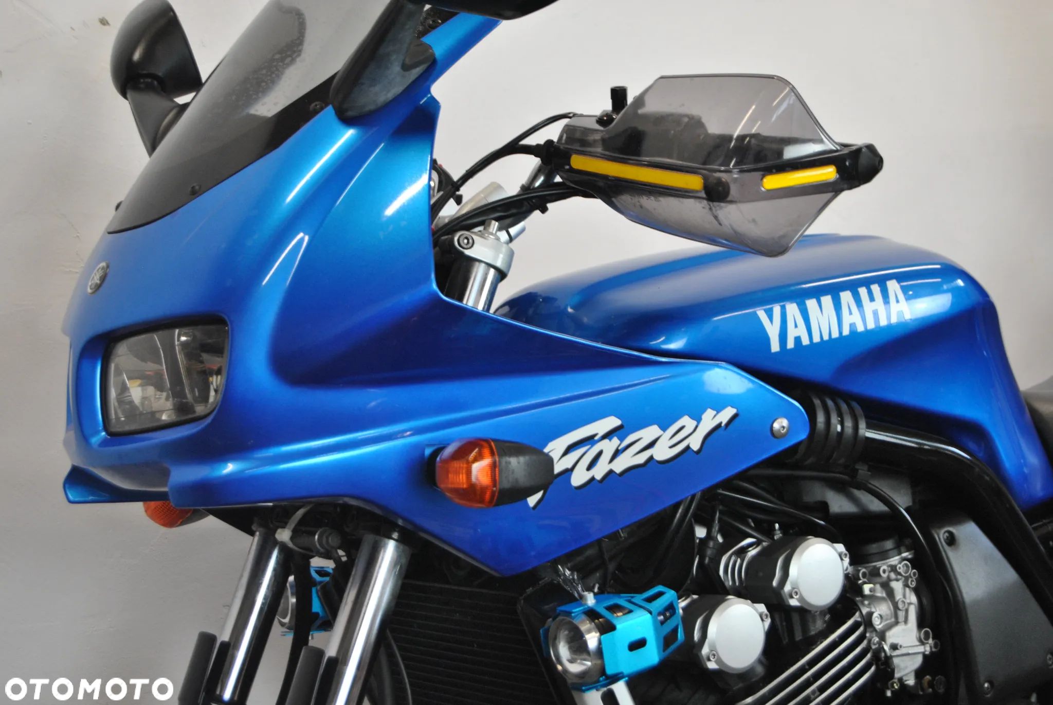 Yamaha FZS - 1