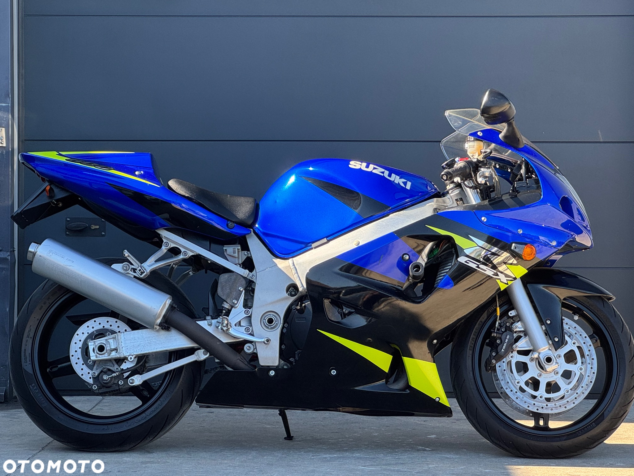 Suzuki GSX-R - 40