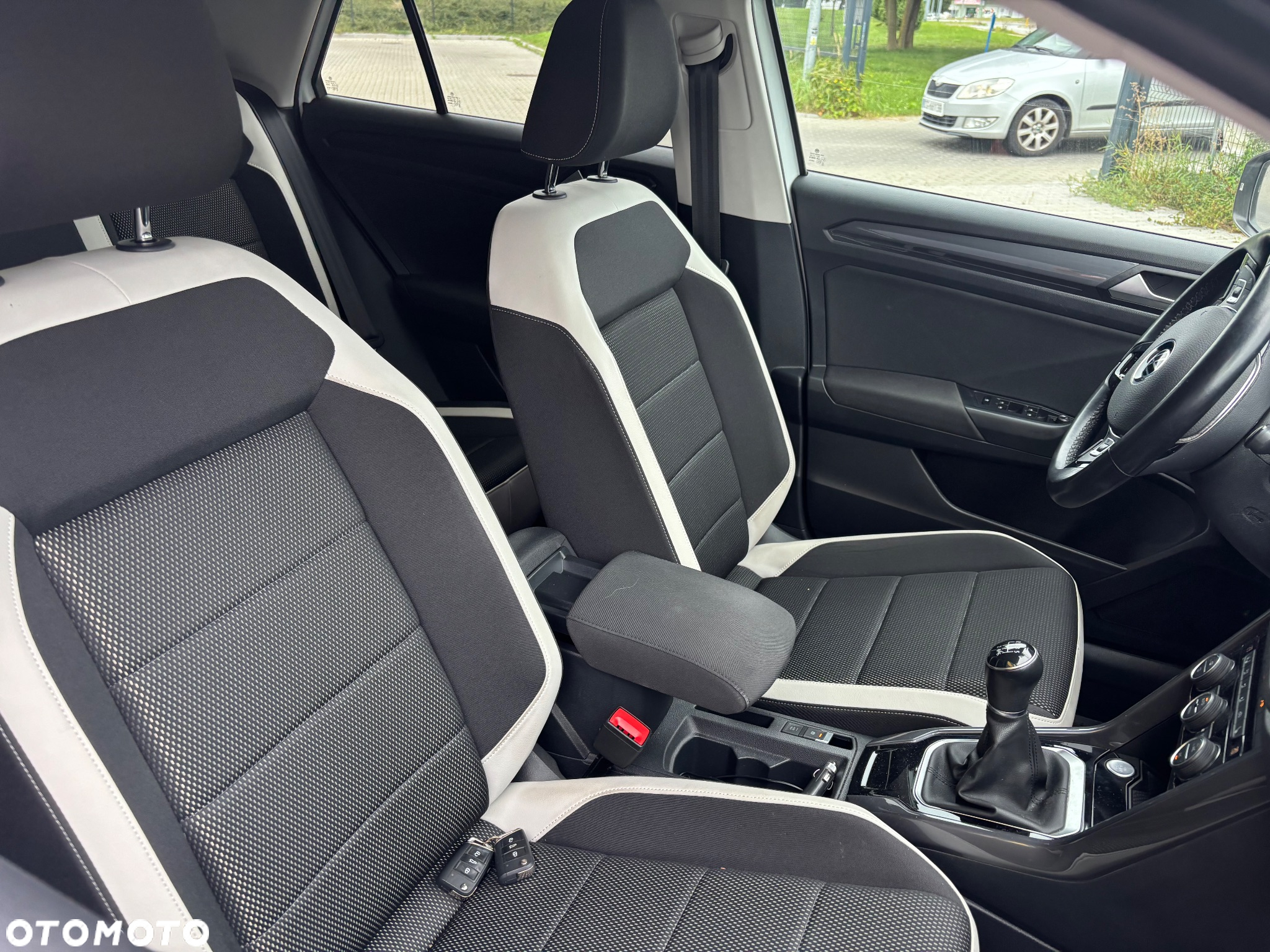 Volkswagen T-Roc 1.5 TSI Final Edition - 9