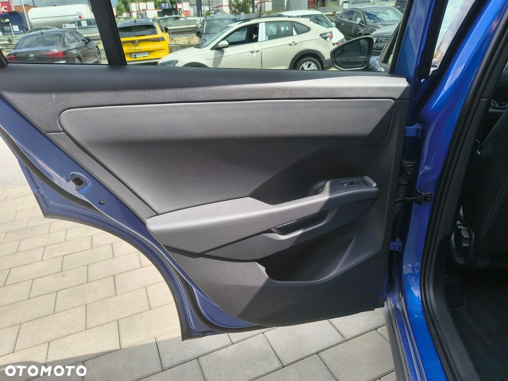 Volkswagen T-Roc 1.5 eTSI R-Line DSG - 16