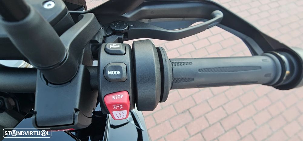BMW S 1000 XR TRIPLE BLACK - 15