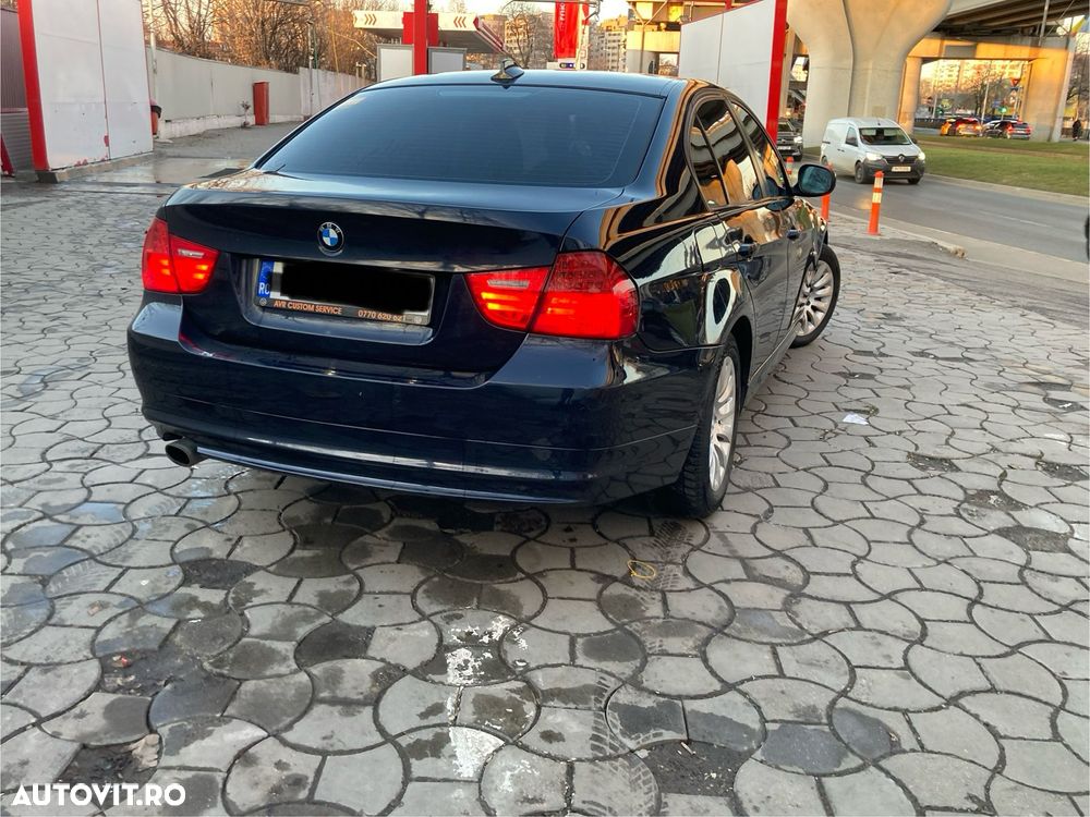 BMW Seria 3 320i Aut. - 1