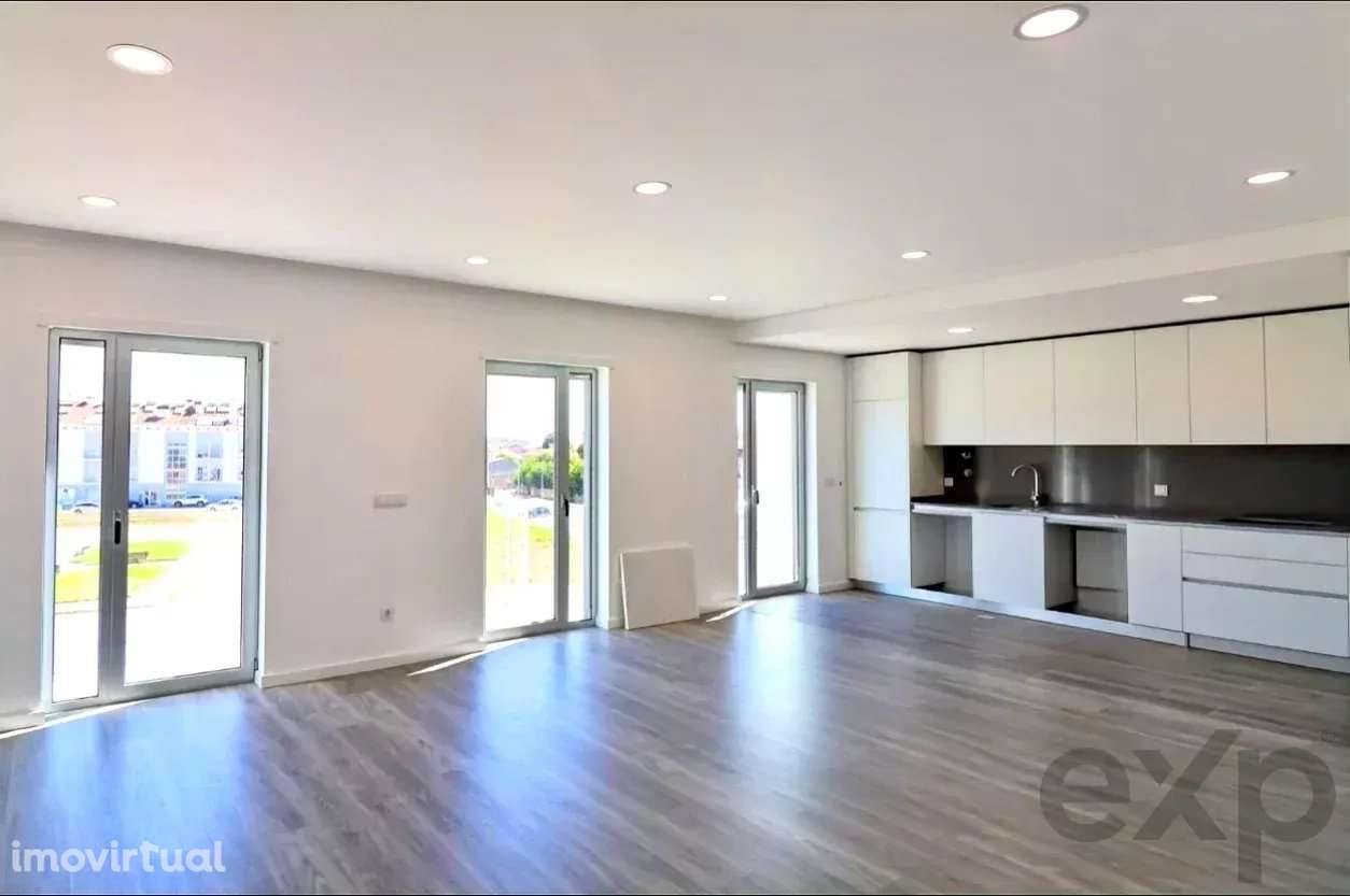 Apartamento T3 Duplex para Venda em Carregal do Sal - Grande imagem: 2/13