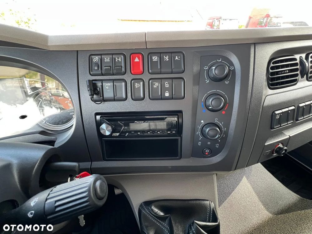 DAF LF 210 12.210 KONTENER+WINDA - 22