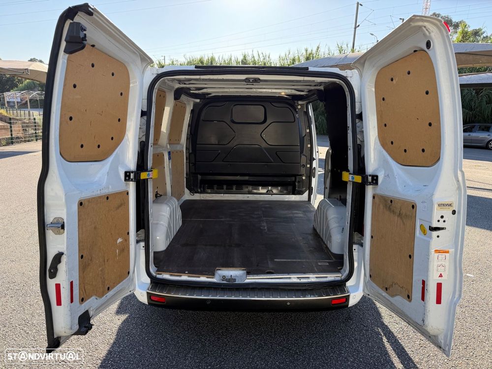 Ford Transit 330 L2 2.0 TDCi H2 Ambiente - 17