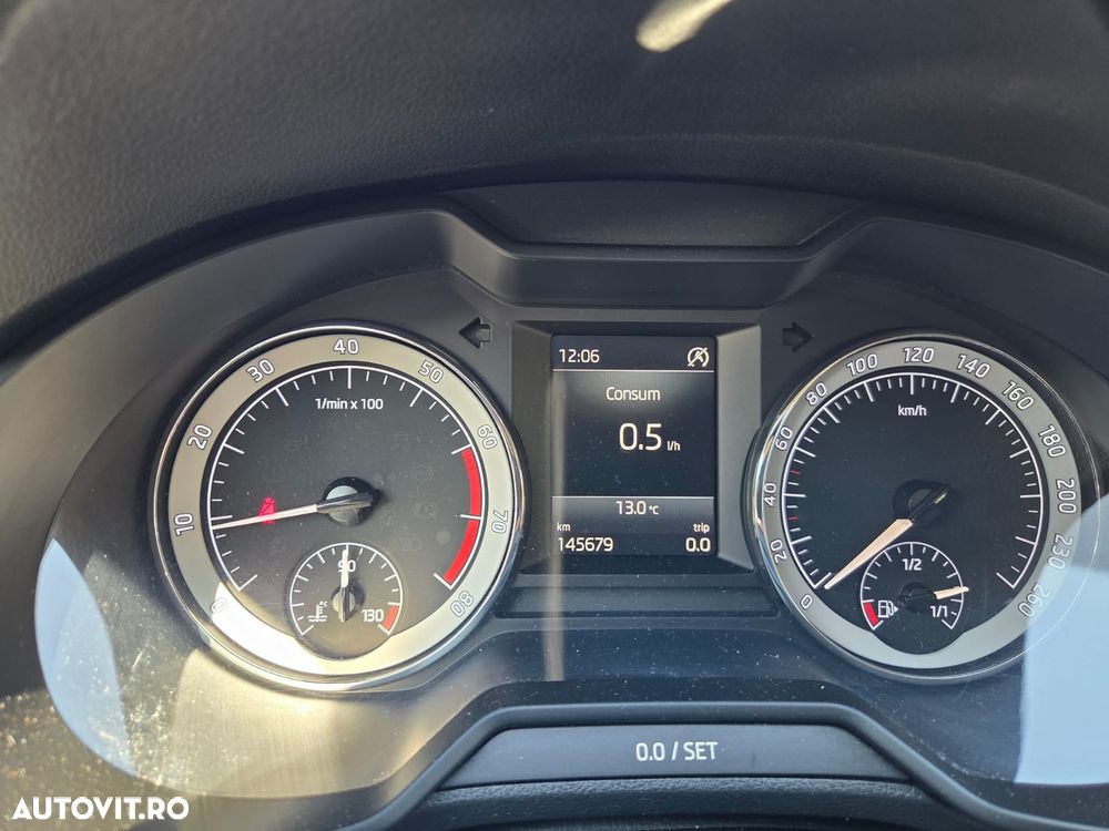 Skoda Octavia - 8