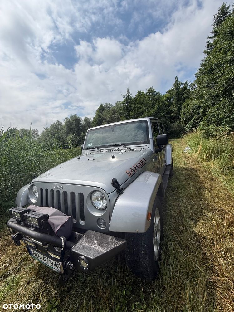 Jeep Wrangler 3.6 Unlim Sahara - 23
