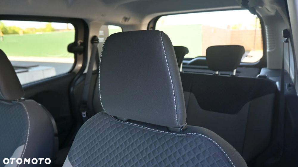 Ford Tourneo Courier 1.0 EcoBoost Titanium - 33