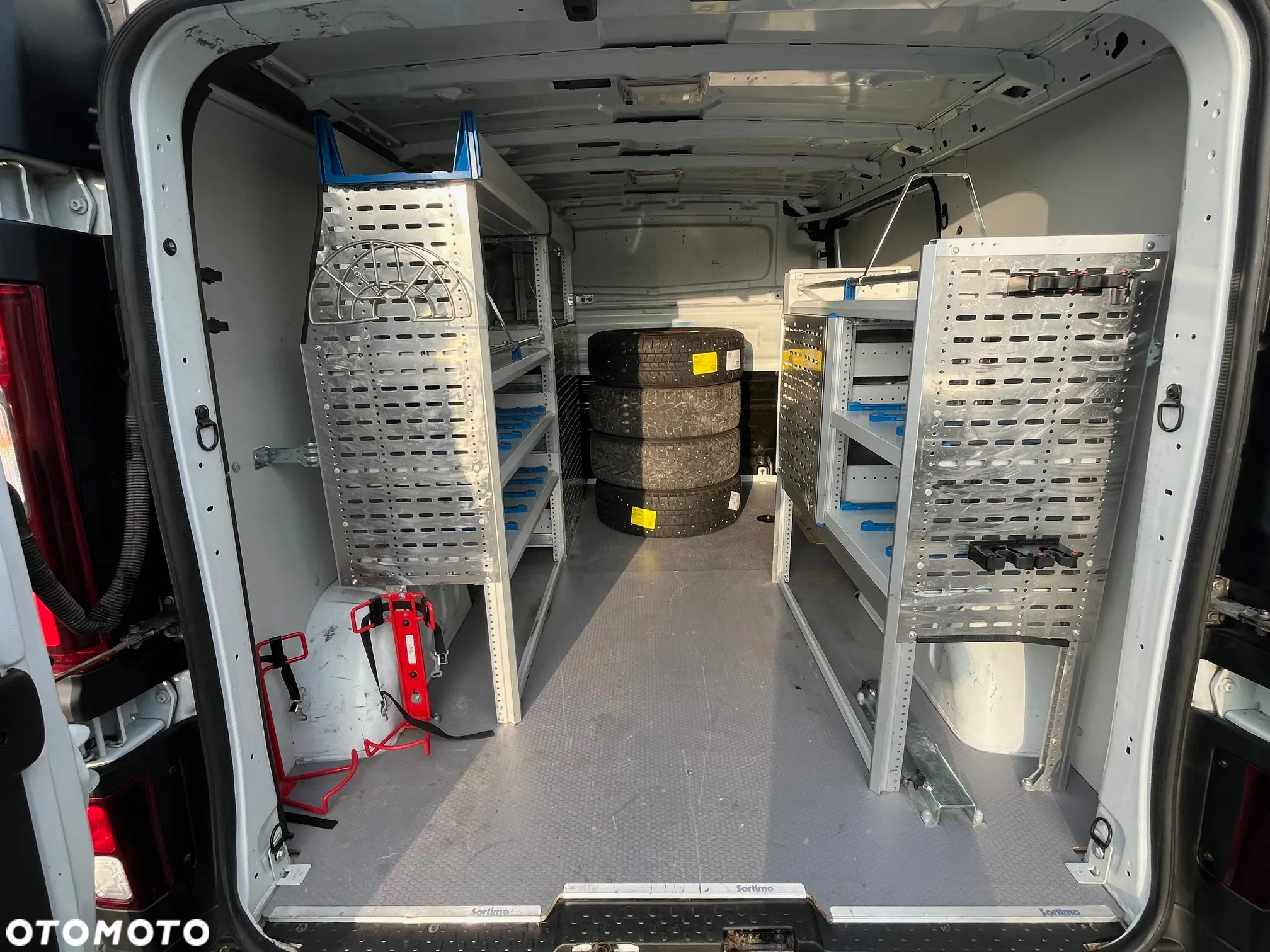 Renault Trafic - 14