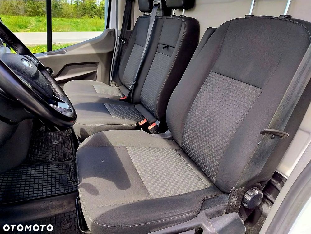 Ford Transit - 21