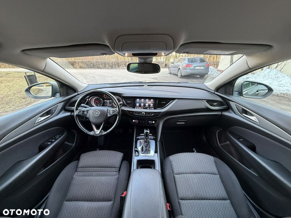 Opel Insignia - 31