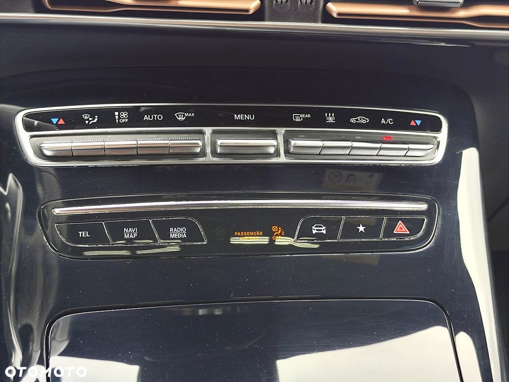 Mercedes-Benz EQC 400 4-Matic Sport - 25