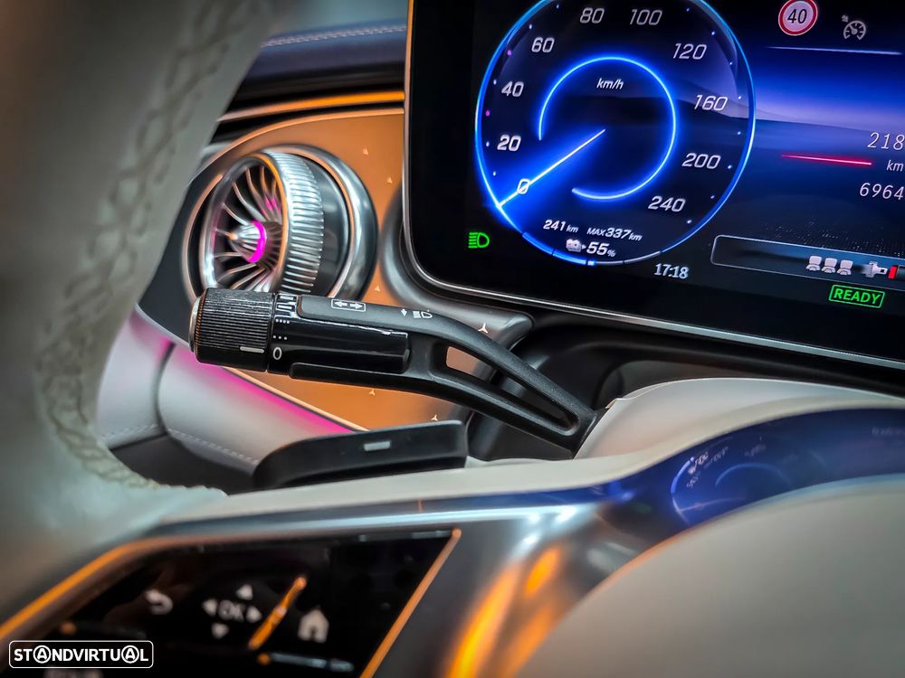 Mercedes-Benz EQE SUV 300 - 38