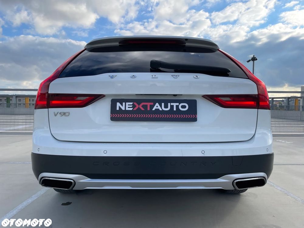 Volvo V90 Cross Country T5 AWD Pro - 9