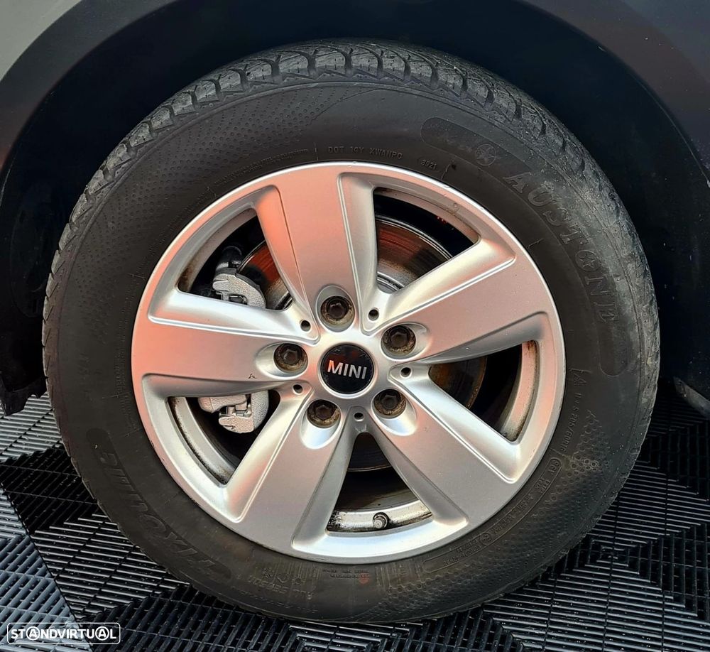 MINI 5 Portas One D - 19
