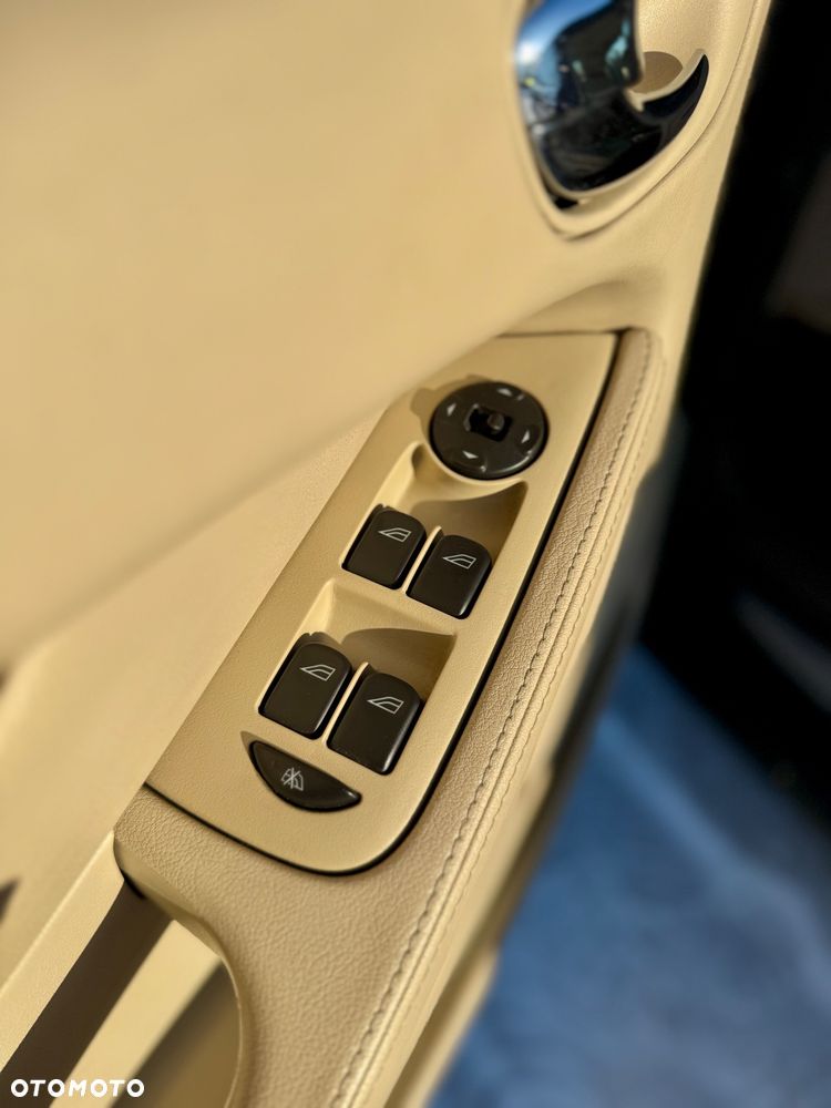 Jaguar X-Type - 27