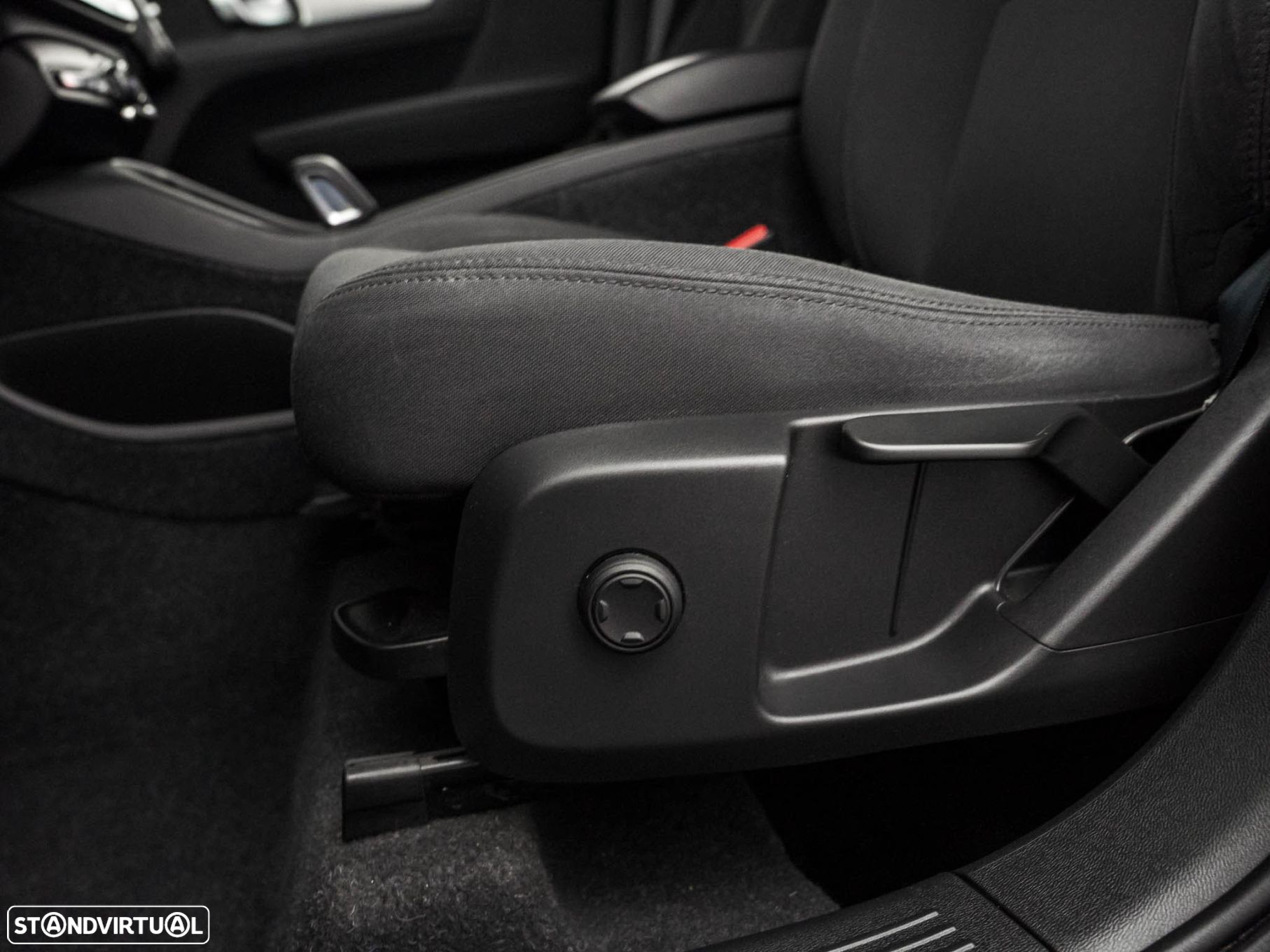 Volvo XC 40 1.5 T5 PHEV Momentum - 19