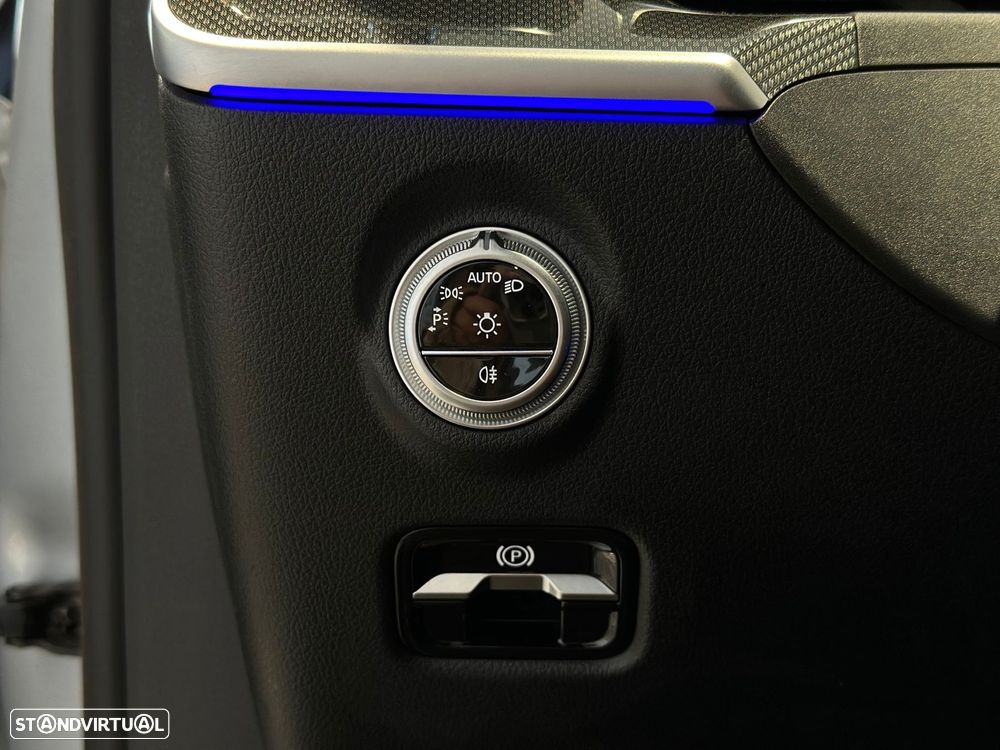 Mercedes-Benz C 300 e AMG Line - 17