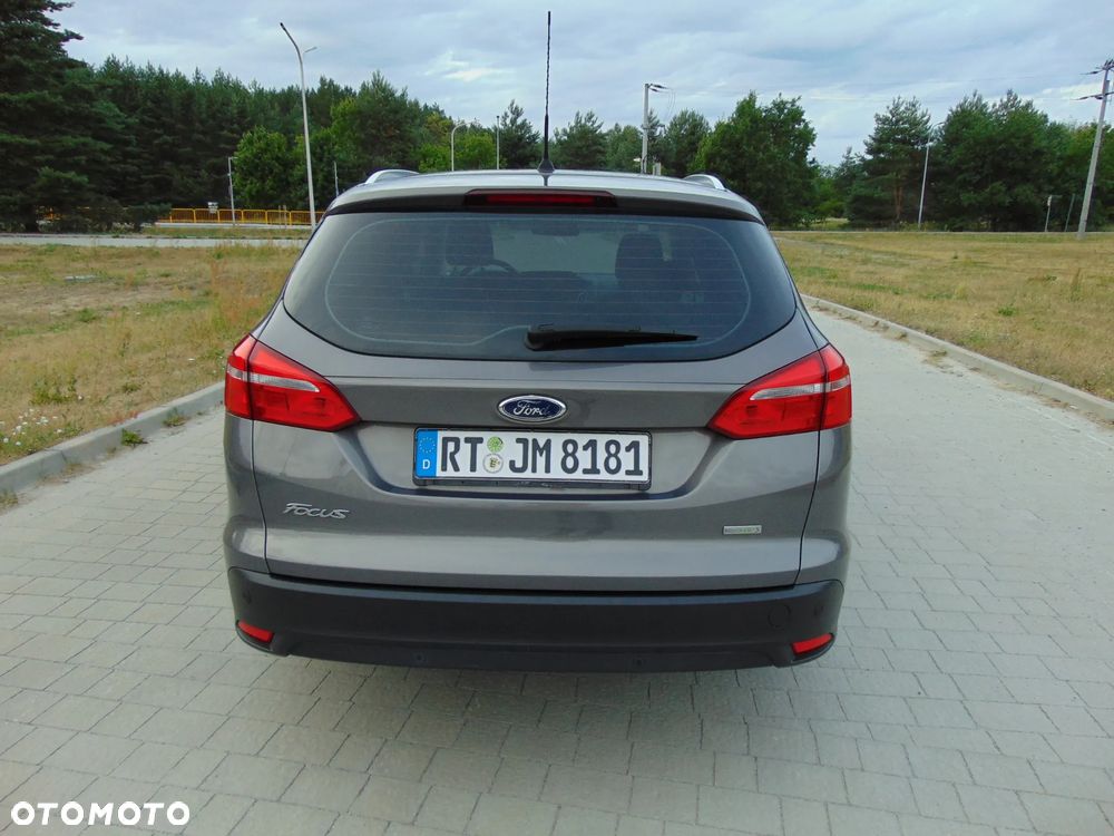 Ford Focus 1.0 EcoBoost Titanium - 33