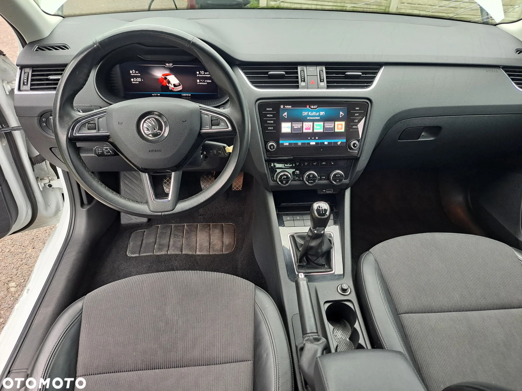 Skoda Octavia 1.6 TDI (Green tec) Active - 10