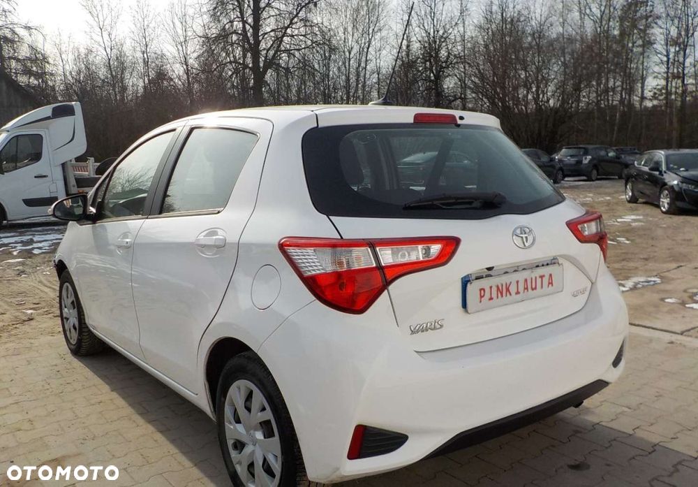 Toyota Yaris - 13