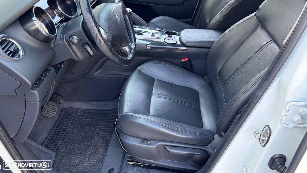 Peugeot 3008 HDi 160 Auto Active - 39