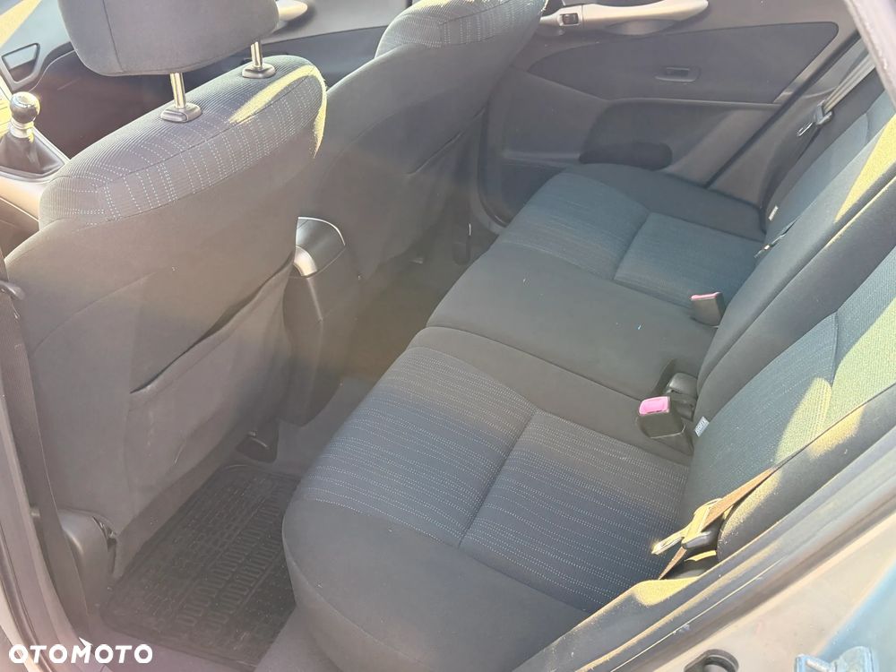 Toyota Auris 1.33 VVT-i - 19