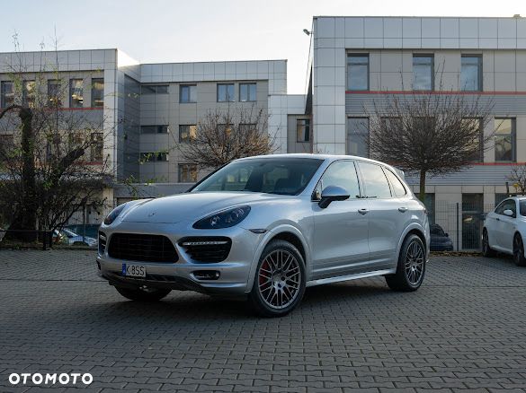 Porsche Cayenne GTS - 1