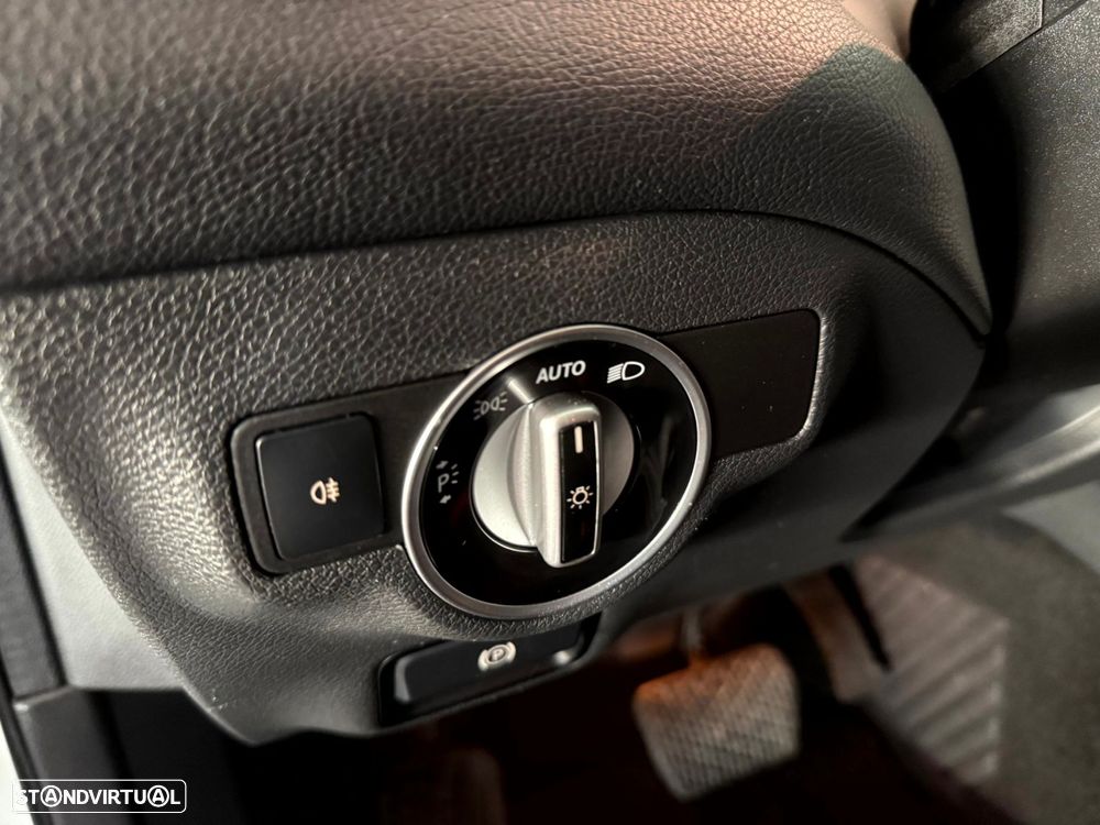 Mercedes-Benz GLA 200 CDi Urban Aut. - 25