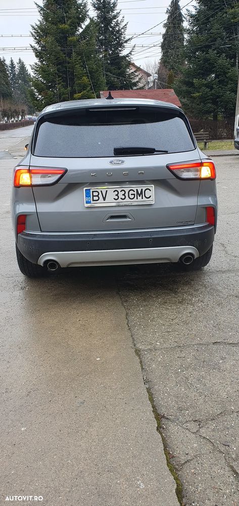 Ford Kuga 1.5 EcoBoost 2x4 Titanium - 11