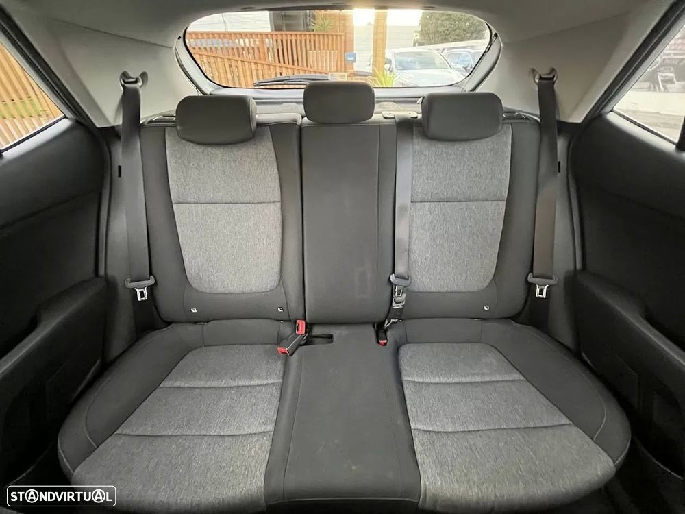 Kia Stonic 1.2 Dynamic - 28