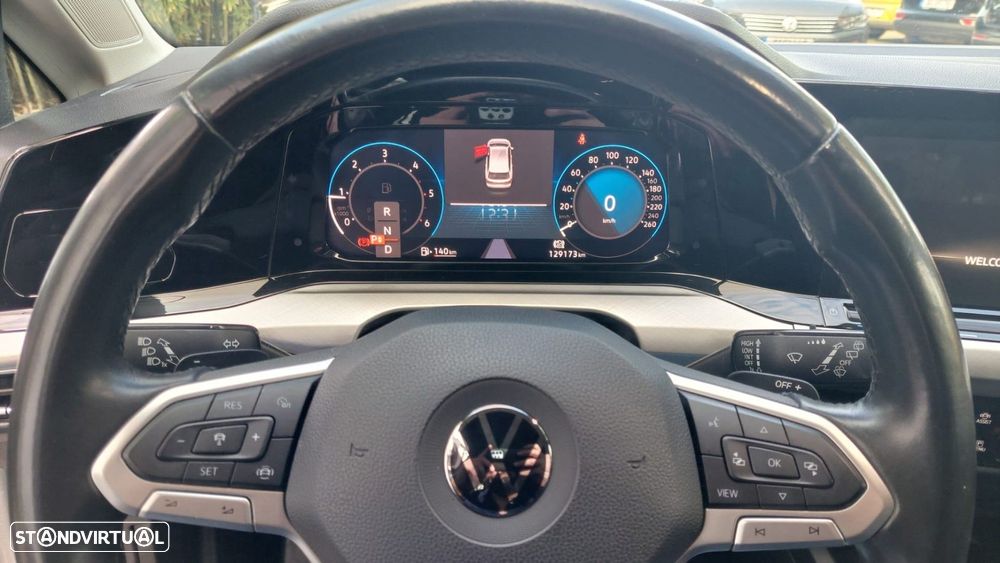 VW Golf Variant 2.0 TDi Executive DSG - 16