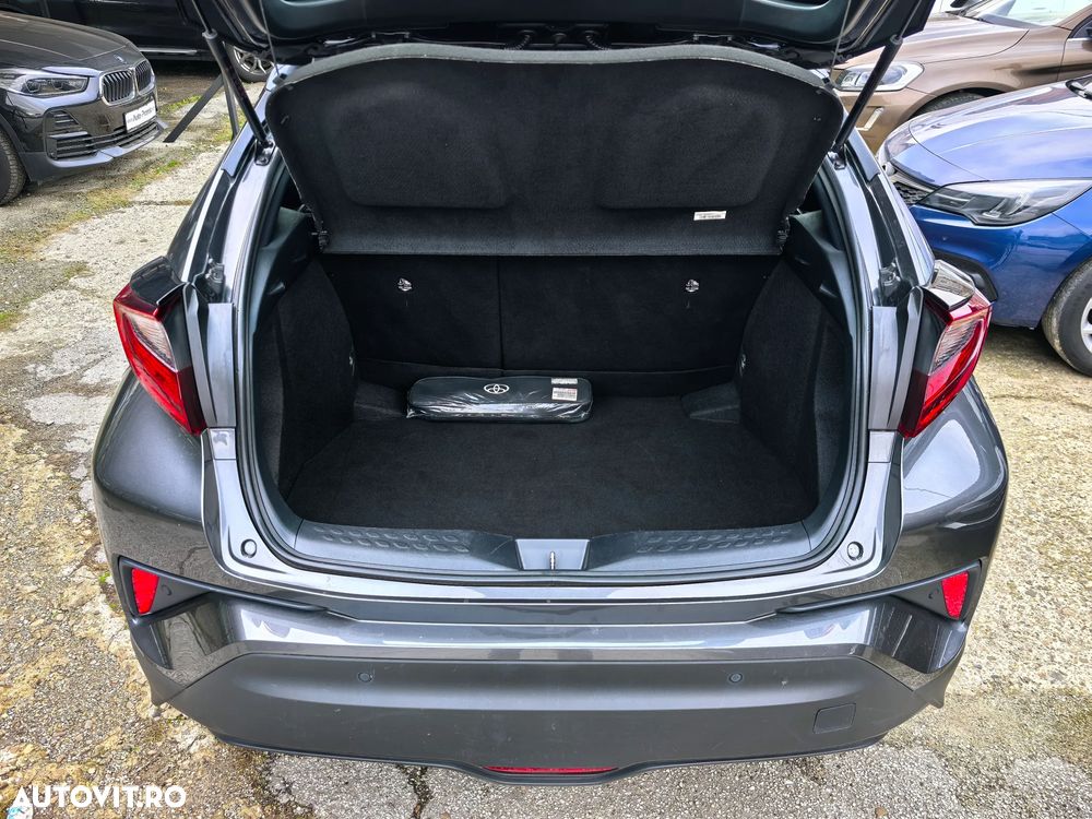 Toyota C-HR Hybrid Business-Edition - 18