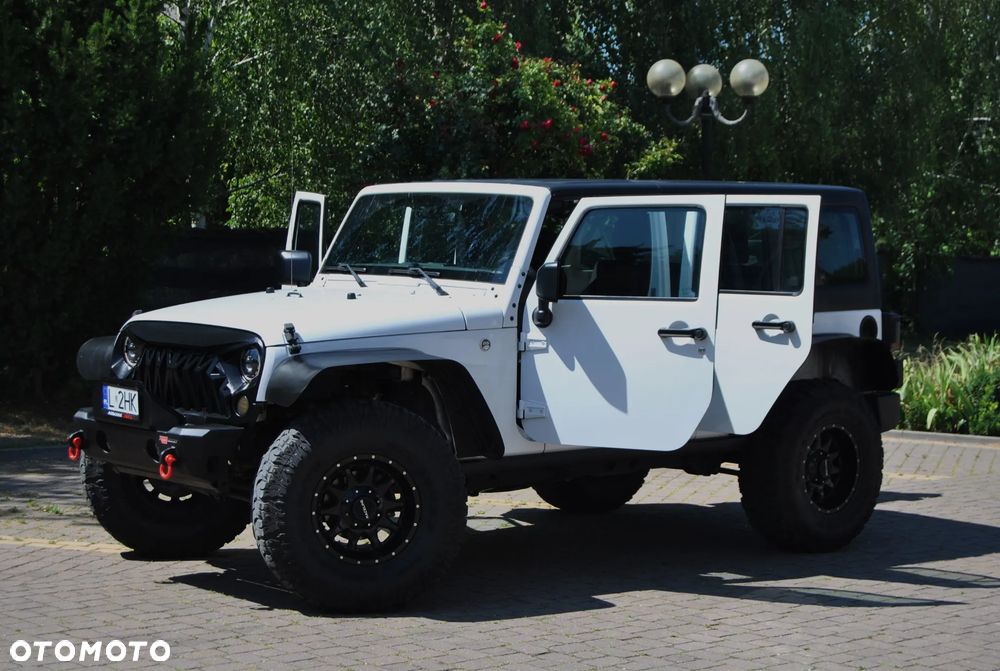 Jeep Wrangler - 23