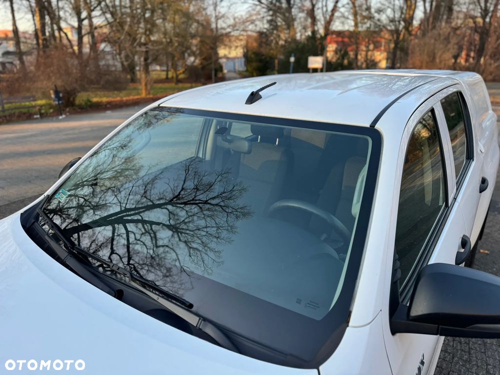 Toyota Hilux 2.4 D-4D Double Cab DLX 4x4 - 31