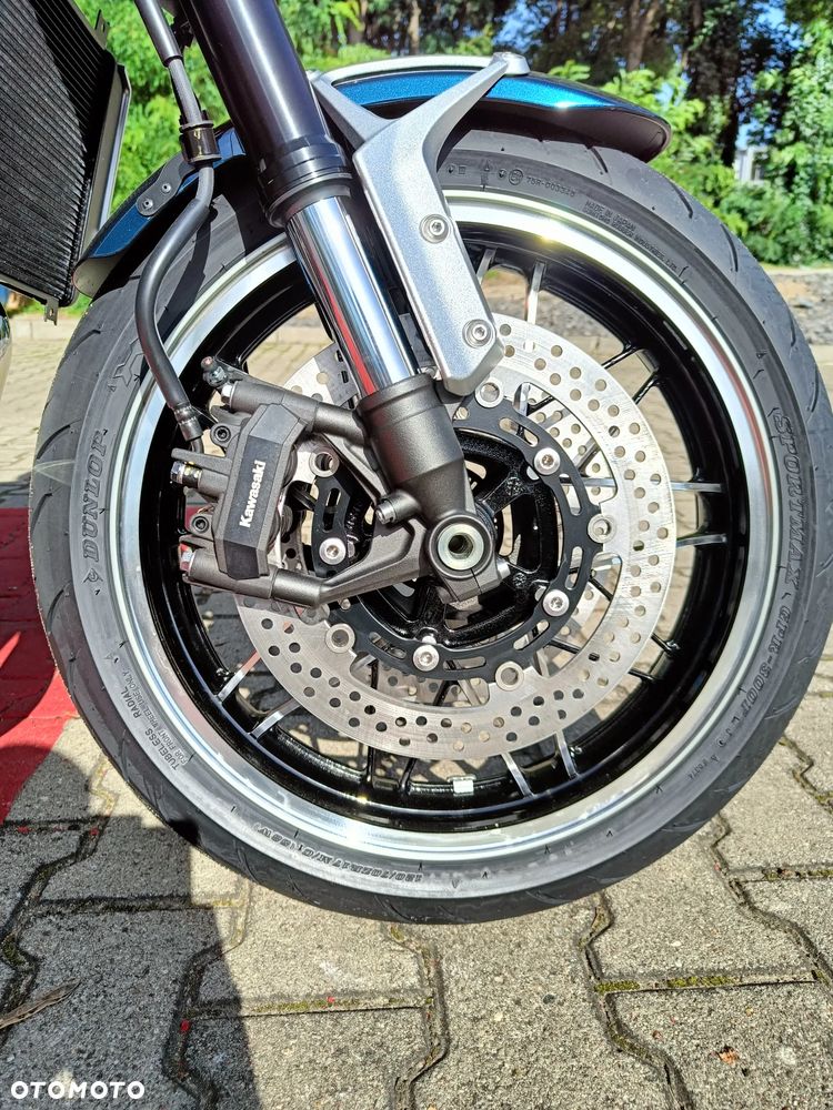 Kawasaki Z 900 RS - 17