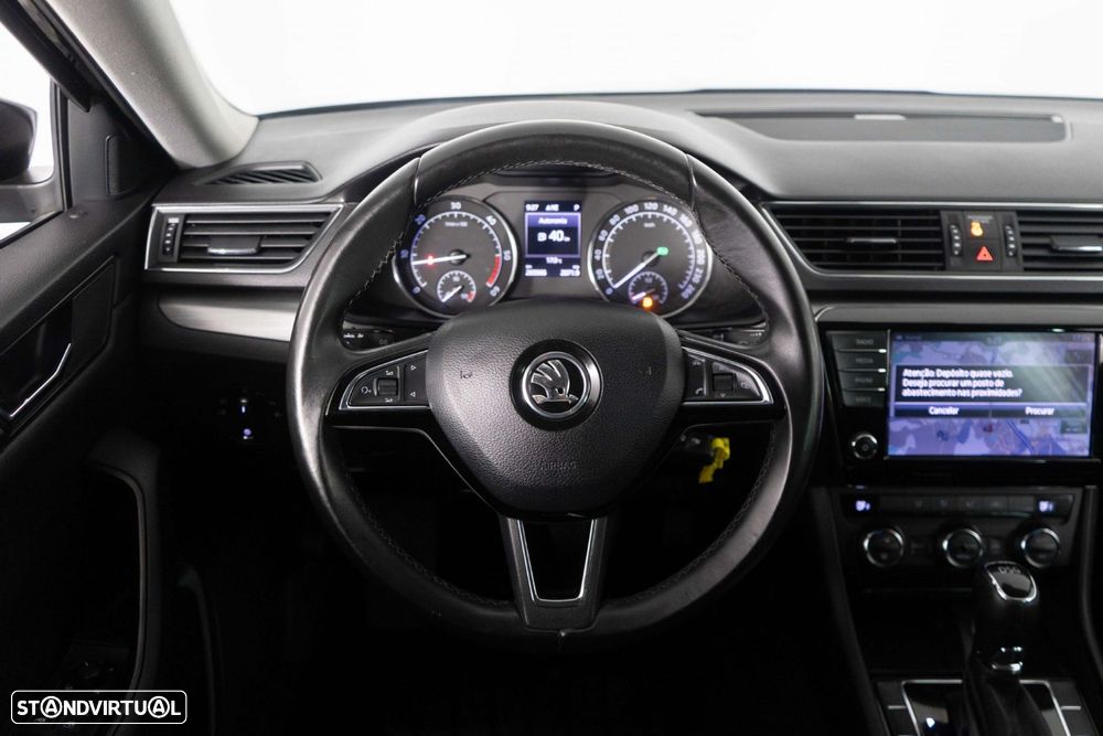 Skoda Superb Break 2.0 TDI Style DSG - 29