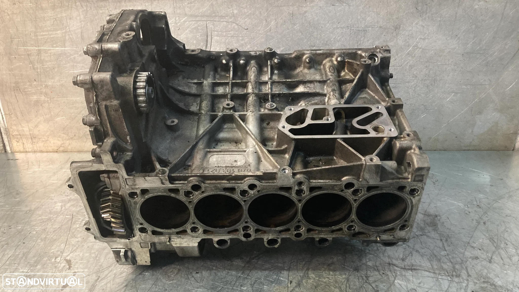 BLOCO DO MOTOR COM CAMBOTA VOLKSWAGEN TOUAREG / TRANSPORTER 2.5TDI BAC AXE 070103021C - 3