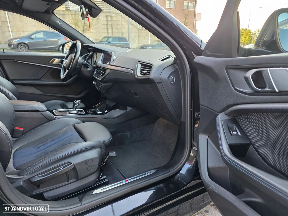 BMW 118 i Pack Desportivo M Auto - 23