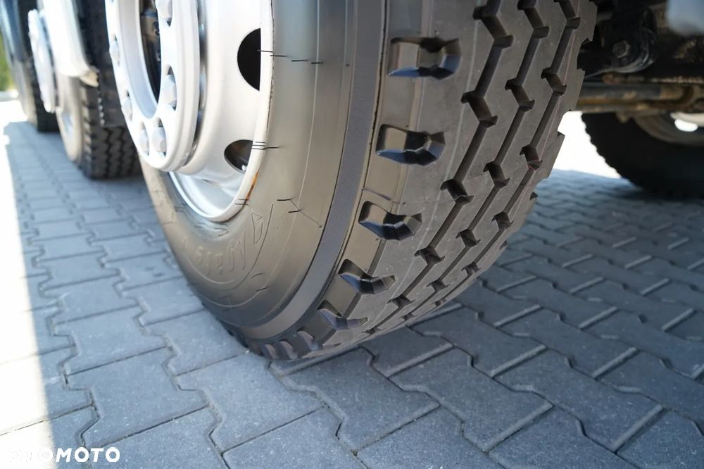MAN TGS 35.470 / 8x4 / WYWROTKA 2 STRONNA / HYDROKLAPA / HYDROBURTA / BORDMATIK / OPONY 100% / NAVI RIO / EURO 6 - 25