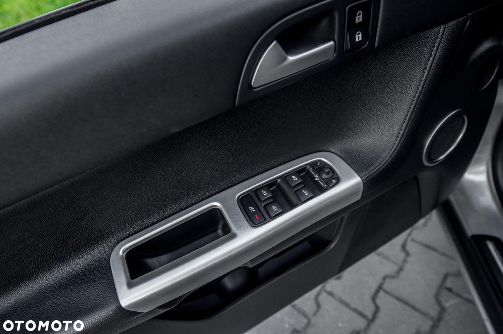 Volvo V50 2.0D DPF Powershift Kinetic - 18